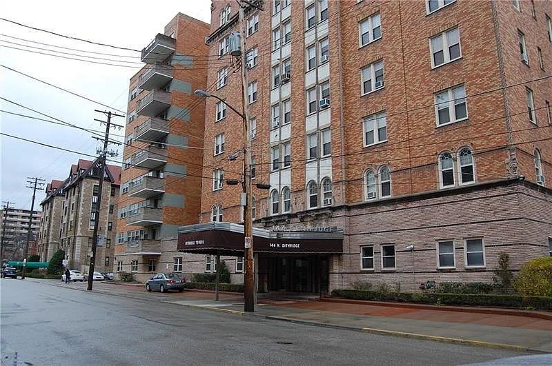 144 N Dithridge St APT 716 photo 1