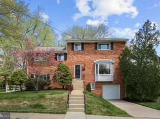 9909 Julliard Dr, Bethesda, MD 20817