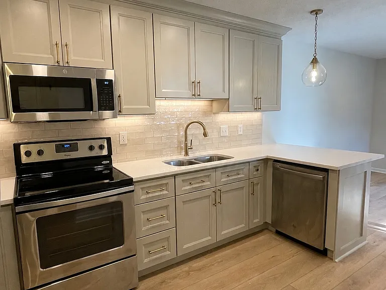 8372 Enclave Blvd #13 — Photo 6