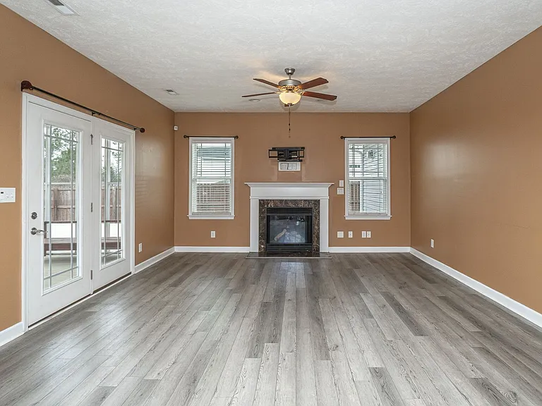 4032 Newgate St — Photo 13