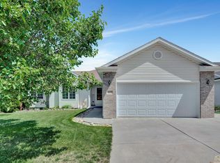 2230 Manitou Dr, Lincoln, NE 68521