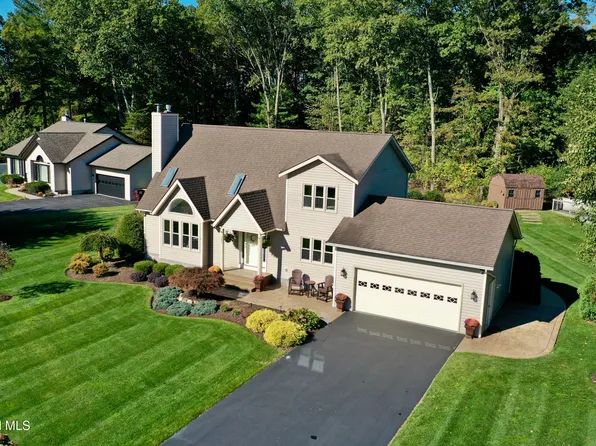 282 Wilderness Court, Schenectady, NY 12306