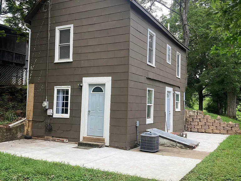 1610 Atchison St — Photo 1