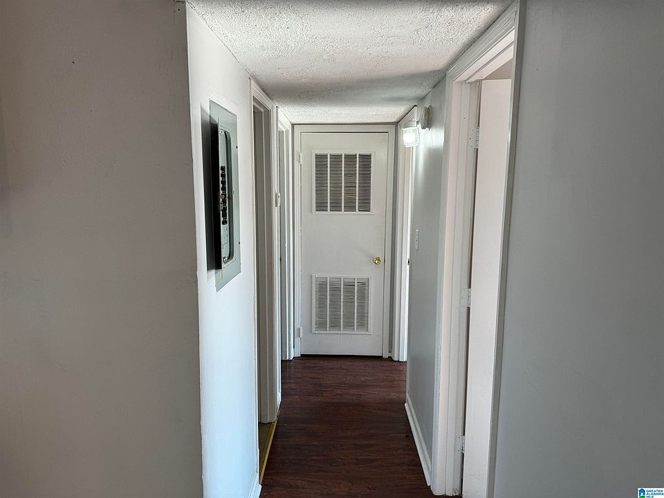 2nd image of 8017 1st Ave S