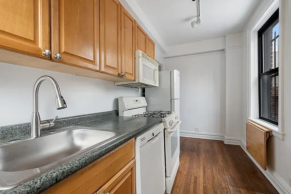 Sold by Corcoran | media 5