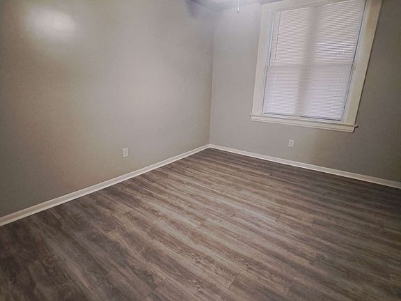 5th image of 1116 Berkshire Ave #A