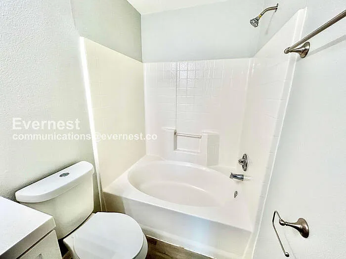 328 Ezekial Ave — Photo 8