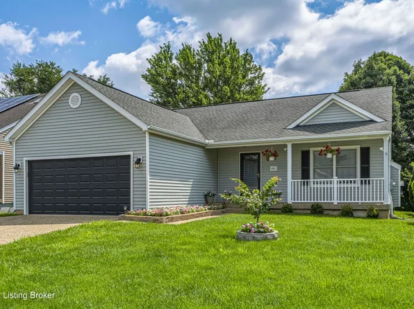 4517 Fallen Apple Ln, Louisville, KY 40218