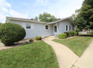 7848 42nd Ave, Kenosha, WI 53142