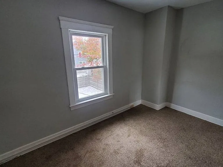 14205 Savannah Ave — Photo 6