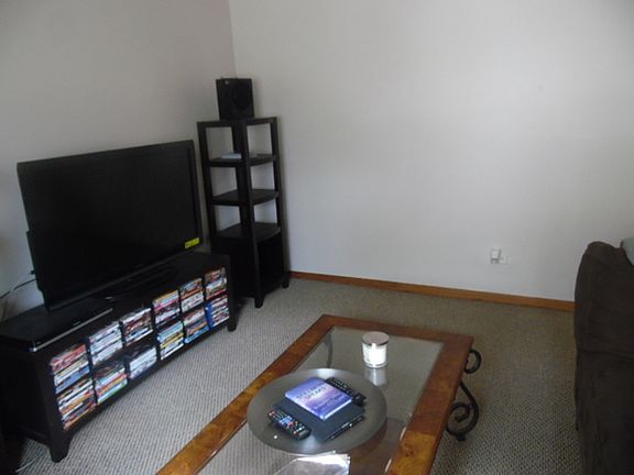 4th image of 1014 Dunlop Ave #3