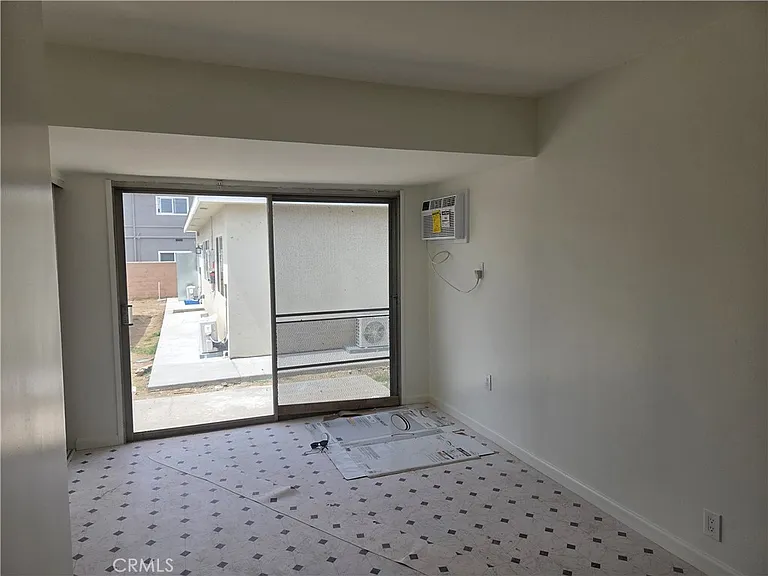 121 N Baymar Ave — Photo 9