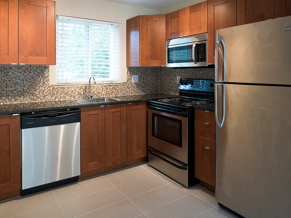 730 19th Street Kitchen