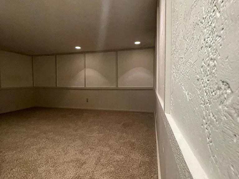 7770 Amberfalls Ct — Photo 15