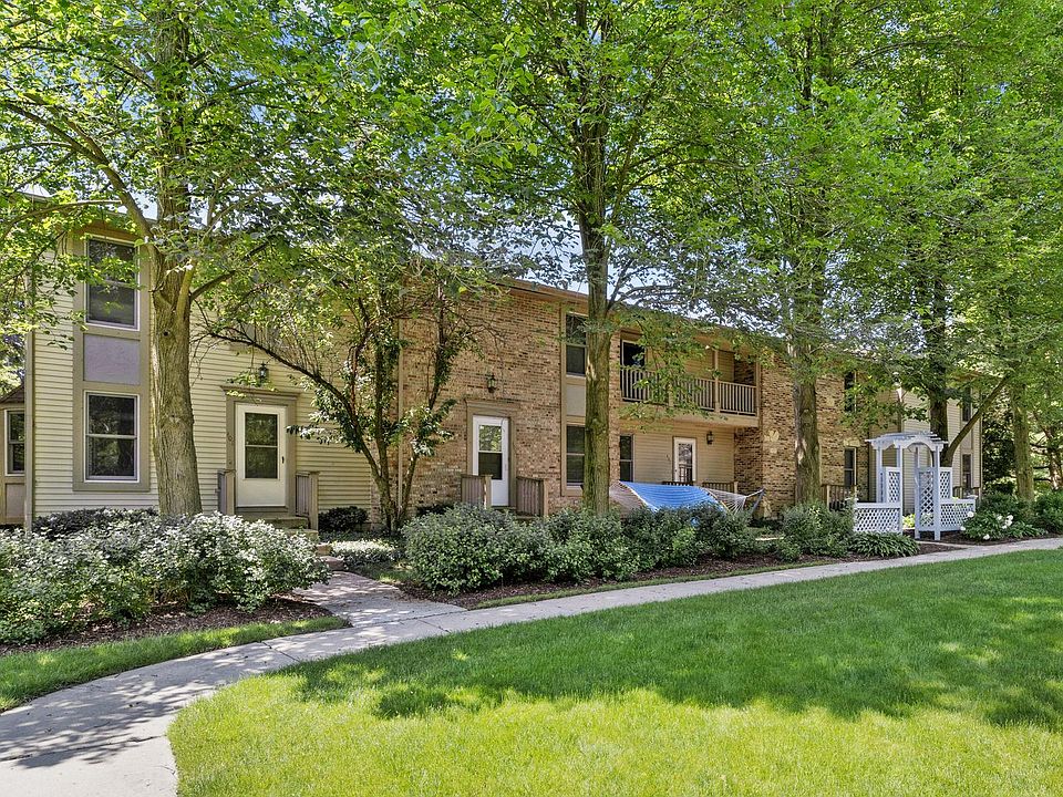 1st image of 401 S Jefferson St #409