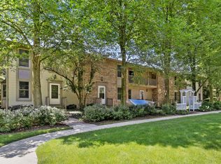 401 S Jefferson St #409, Batavia, IL 60510