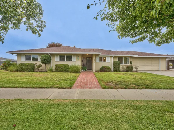 1252 Los Olivos Dr, Salinas, CA 93901