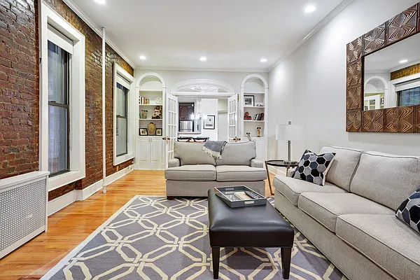 Sold by Compass | media 3