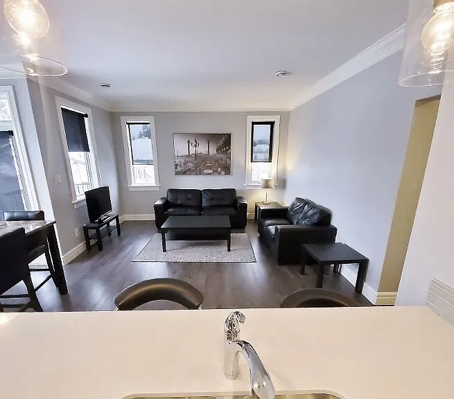 915 10th St #301 — Photo 5