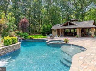 21 Deer Haven Dr, Mullica Hill, NJ 08062