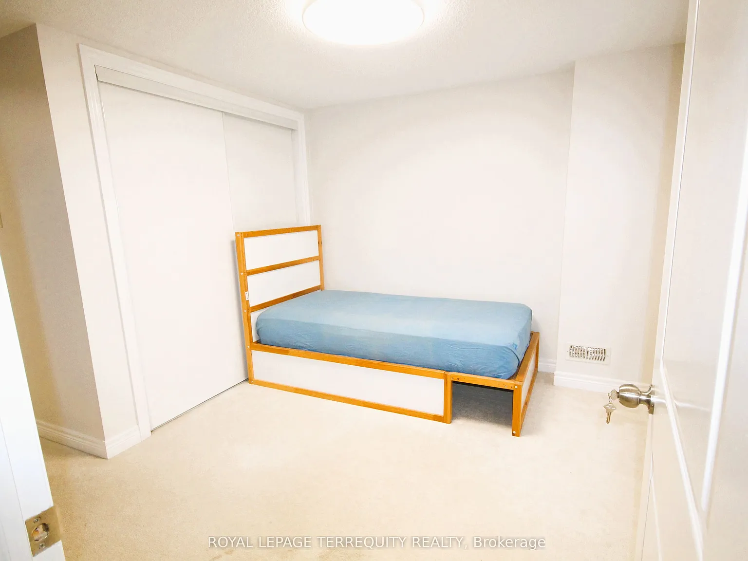 1 bed, $1,199 — Photo 4