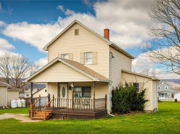 116 10th St, Lucernemines, PA 15754