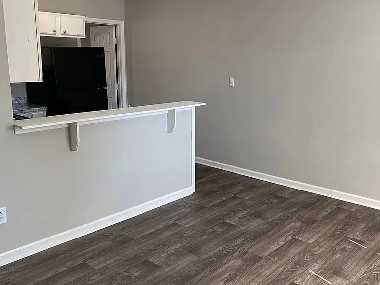 94 Cedarcrest Dr — Photo 10