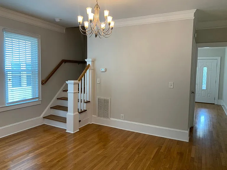 2125 Kirkwood Ave — Photo 9