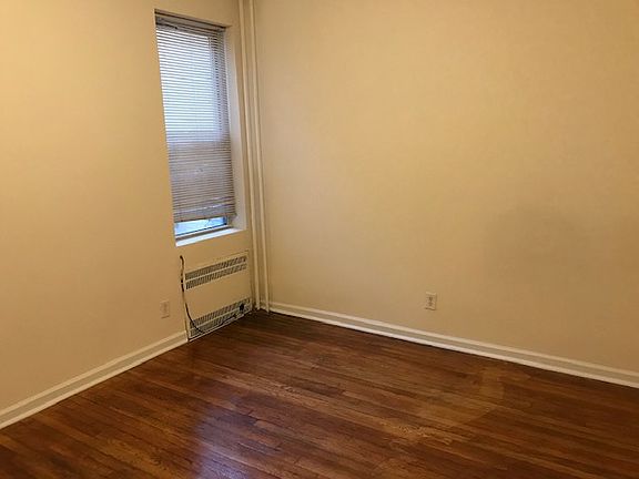5th image of 2548 34th St APT 1A