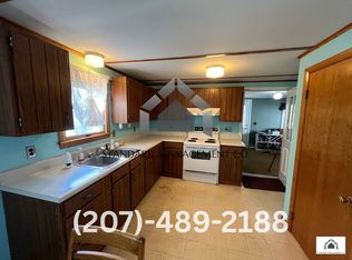 5 Madison St, North Anson, ME 04958