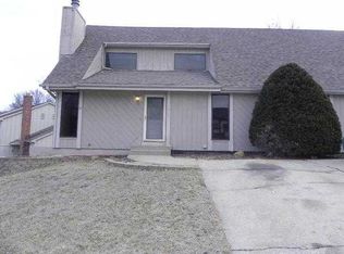 7615 Long St, Lenexa, KS 66216
