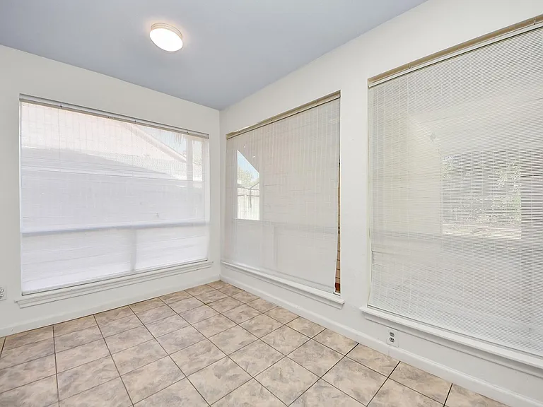 15614 Barbarossa Dr — Photo 7