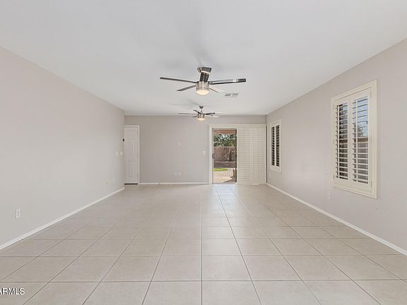 4th image of 17037 W MARCONI Avenue