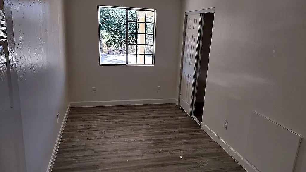 3 bed, 1700 sqft, $3,750 — Photo 2