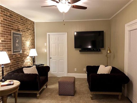 4th image of 203 Northwood Dr