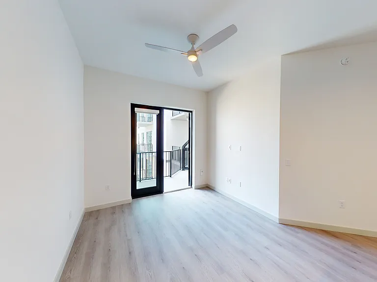 101 N Meridian — Photo 111