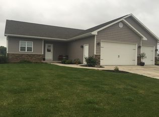 1347 Nature Trail Dr, Neenah, WI 54956