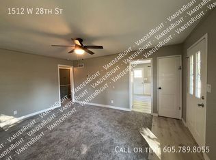 1512 W 28th St, Sioux Falls, SD 57105