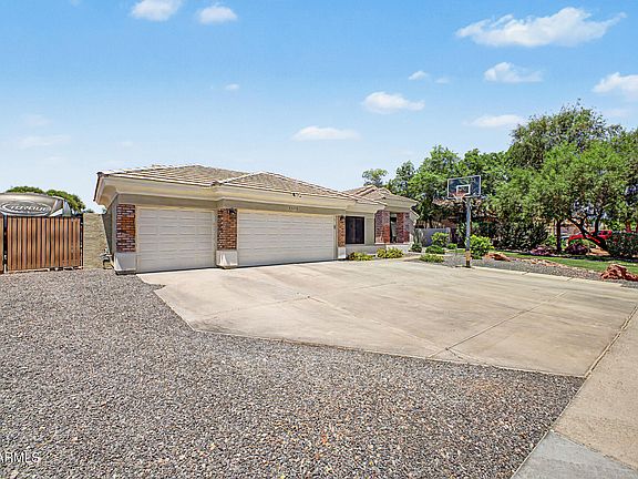 3rd image of 23210 N 72ND Avenue