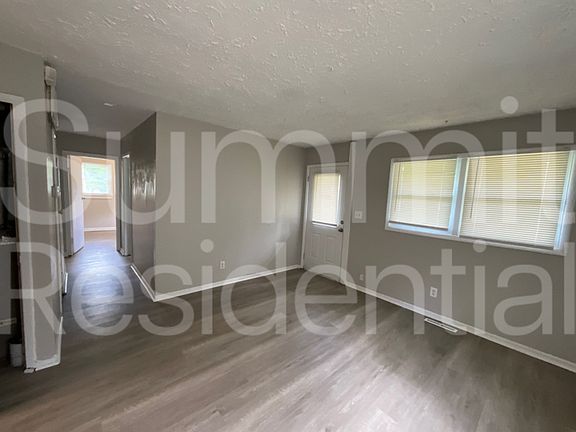 2nd image of 5601 E 39th Ter