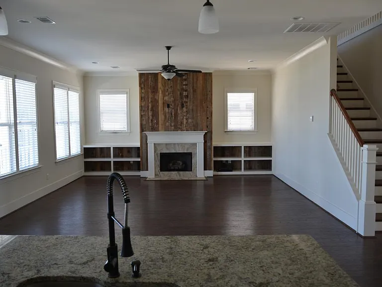 99 Double Oak Ave — Photo 6