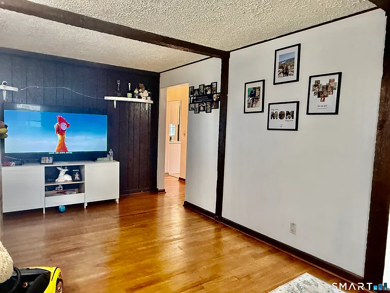 231 Seaton Rd #2 — Photo 23