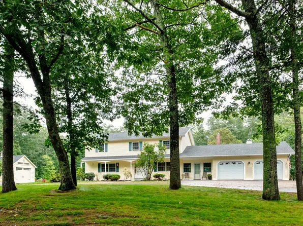 34 Snell Road, Lee, NH 03861
