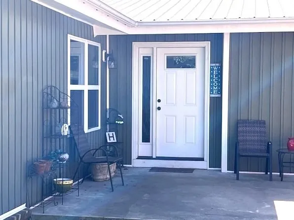 301 Stone Ave, Mountain View, AR 72560