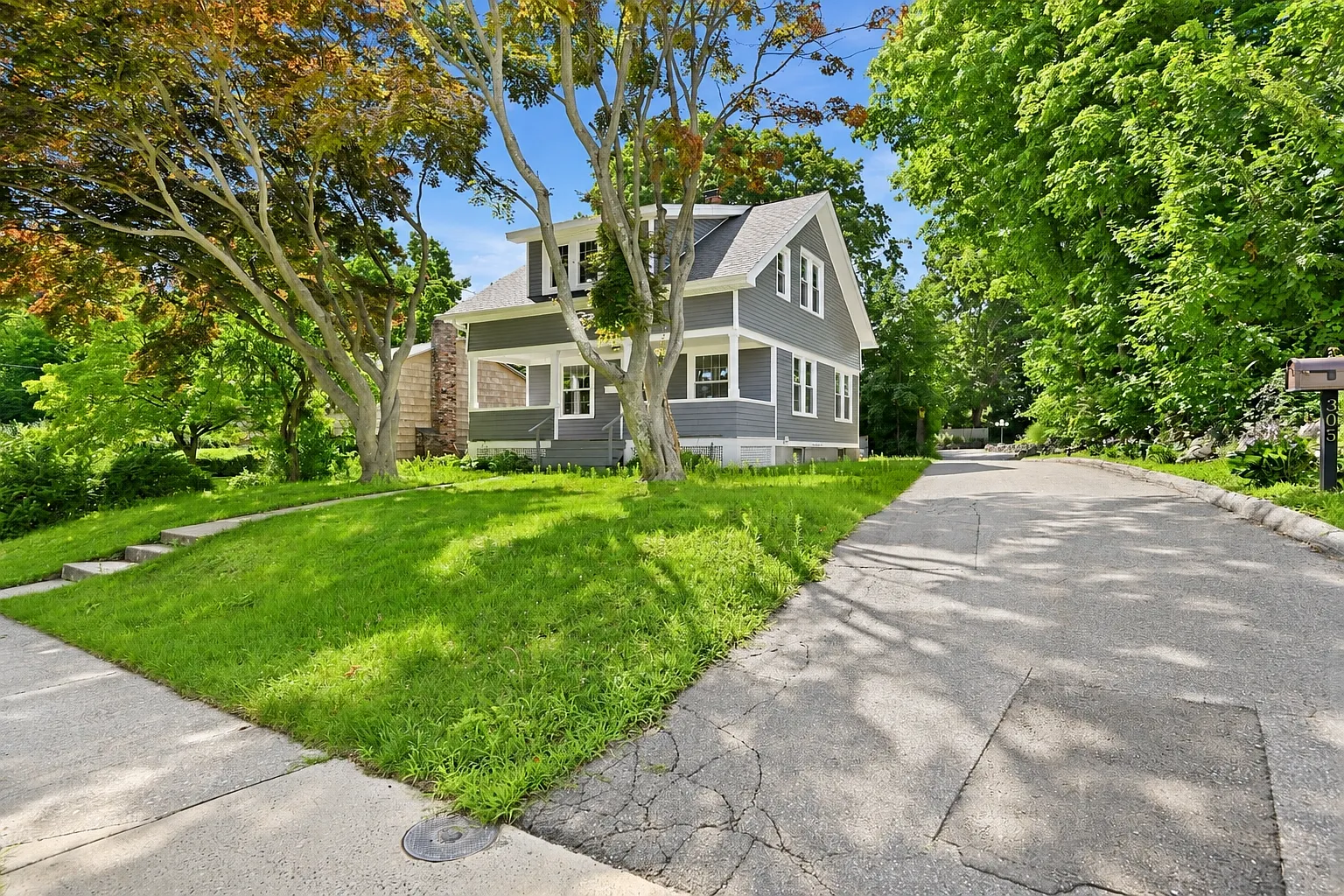 3 bed, 2.5 bath, 1476 sqft, $4,050 — Photo 2