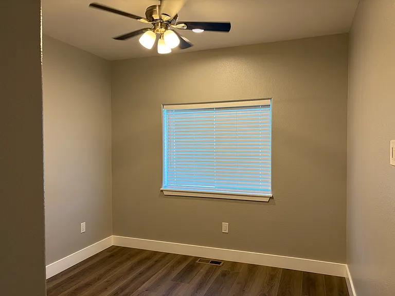 1881 Crimson Ln — Photo 10