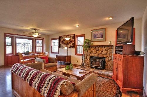5th image of 2141 Lacey Dr