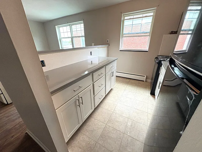 661 Mohawk Ave — Photo 4