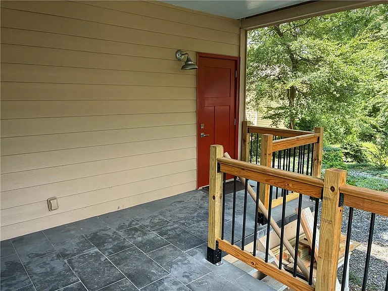 1088 Sanders Ave SE — Photo 24