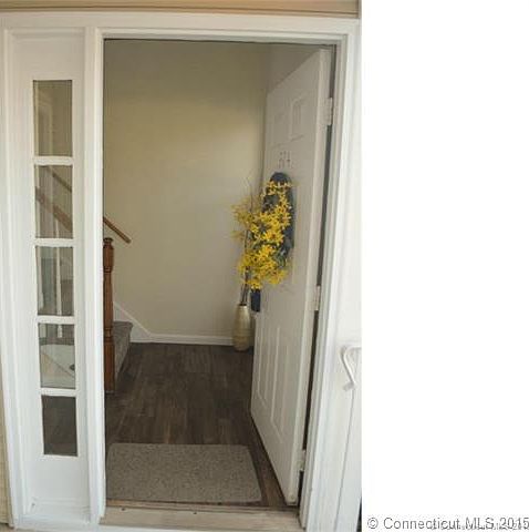 1st image of 304 Country Club Ct